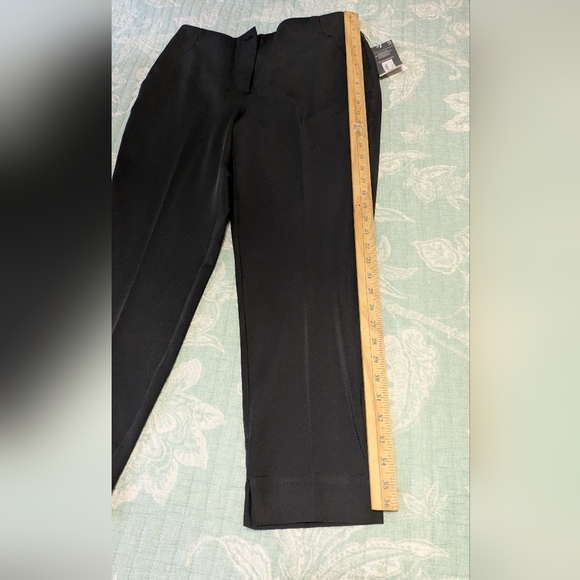 Worthington Women's Black Slim Ankle, High Rise Dress Pants. Size 6 NWT - Picture 4 of 7